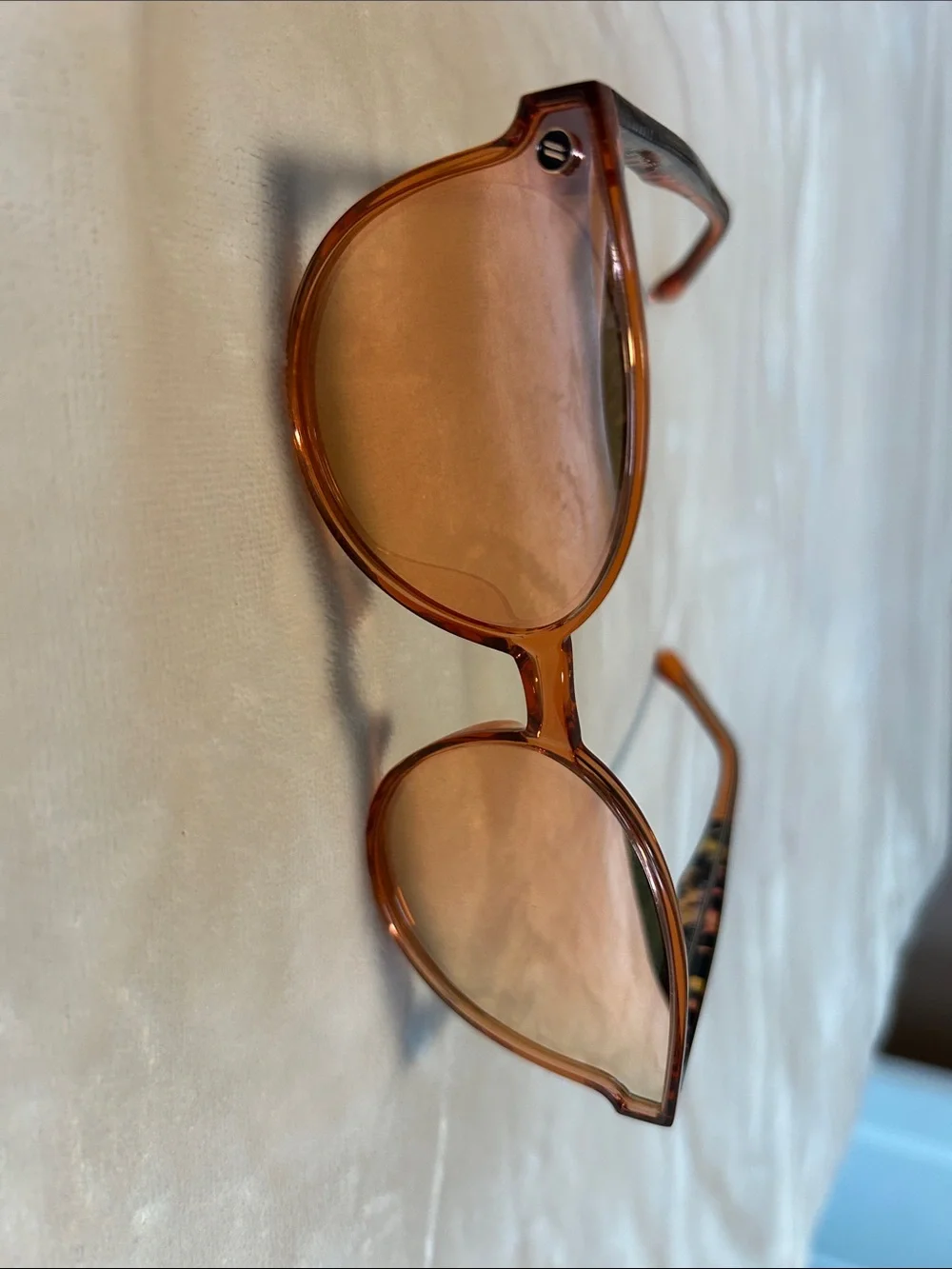 Women’s Amber Transparent Sunglasses with Rose-Tinted Lenses
